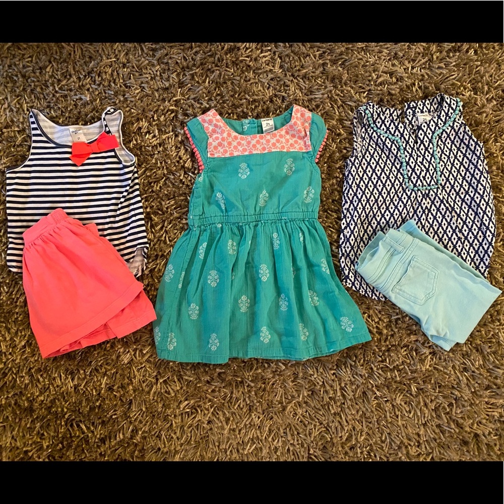 Girls Oshkosh and Carter’s summer clothes